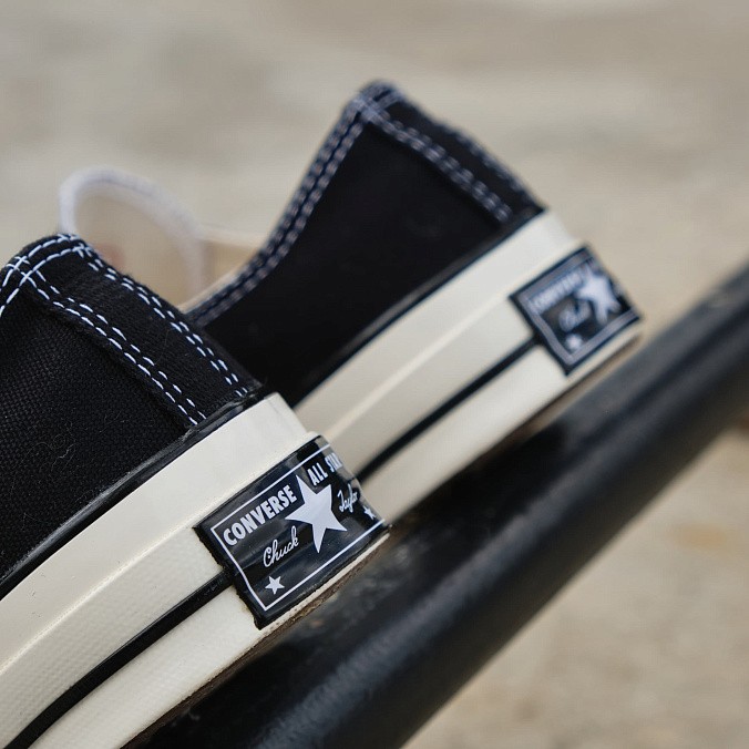 Кеды унисекс Converse Chuck 70 Classic Low-Top Black/Black/Egret
